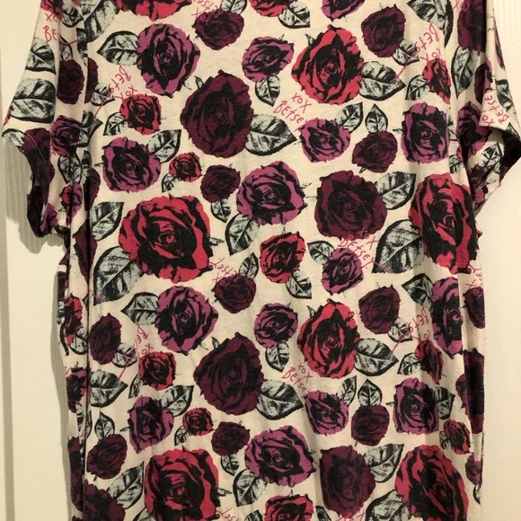 MAKE OFFER! A Rose By Any Other Name! Betsey Johnson x torrid Knit Floral Top - Picture 5 of 6